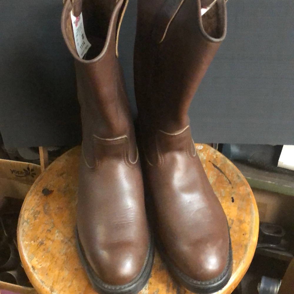 Men’s Red Wing boots size 8.5 D Great Shape